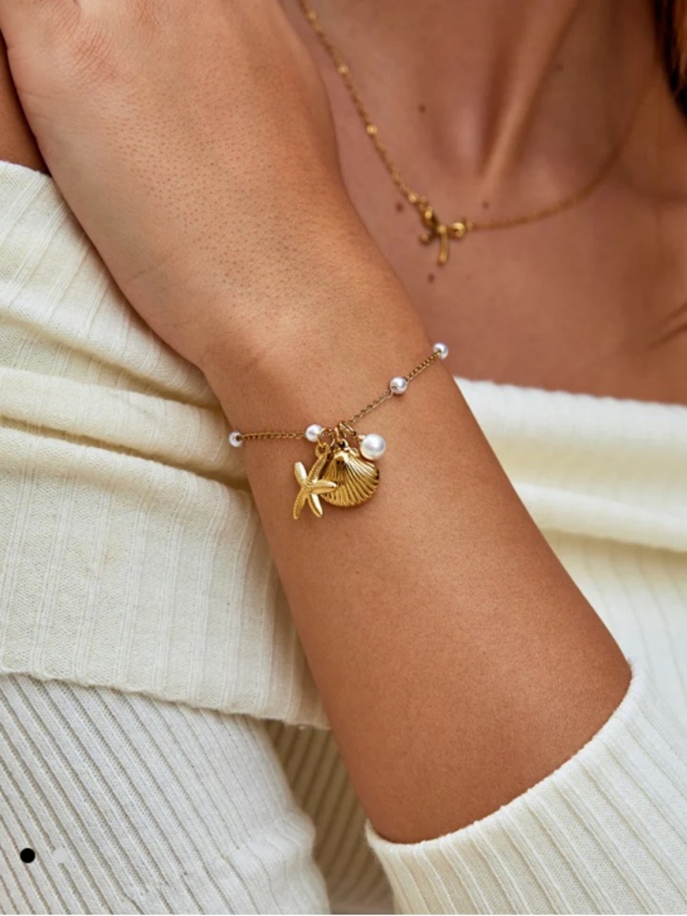 🆓 Aria Shell Charm Bracelet